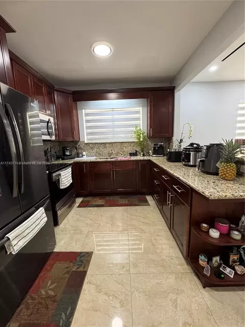 502 E 14th St, Hialeah, FL 33010 photo 8