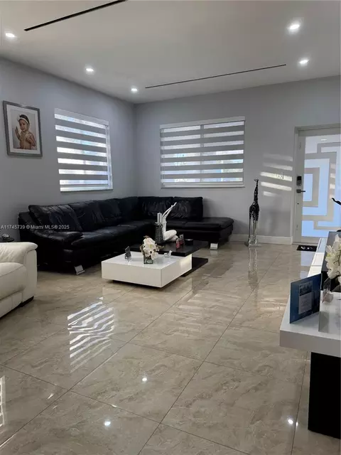 502 E 14th St, Hialeah, FL 33010 photo 12