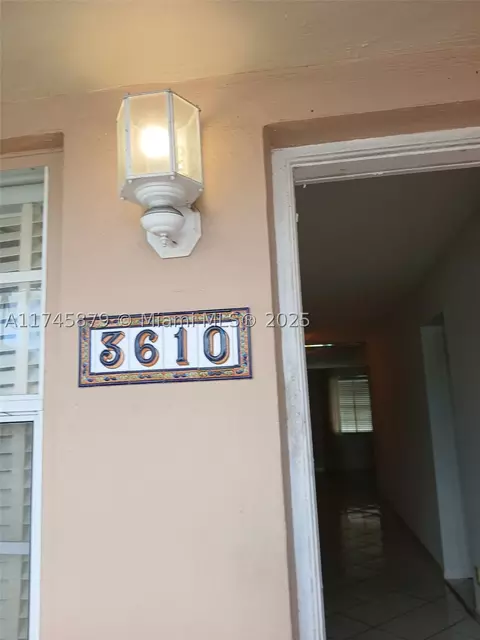 Undisclosed, Miami, FL 33135