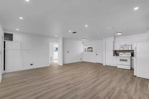 Living - 4164 W 6th Ave, Hialeah, FL 33012 photo 2 of 6
