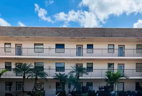 10332 Sunrise Lakes Blvd #103, Sunrise, FL 33322