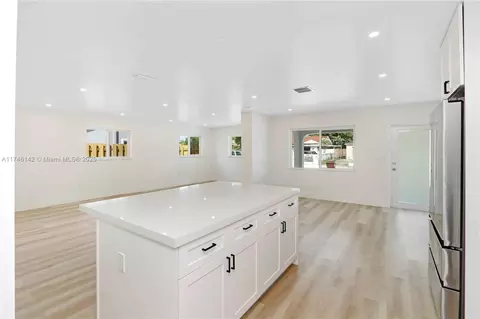 Other - 720 NE 2nd Pl, Hialeah, FL 33010 photo 4 of 6