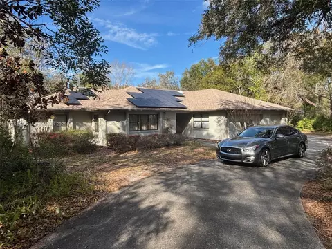 3737 Country Oaks Ln, Lake Wales, FL 33898
