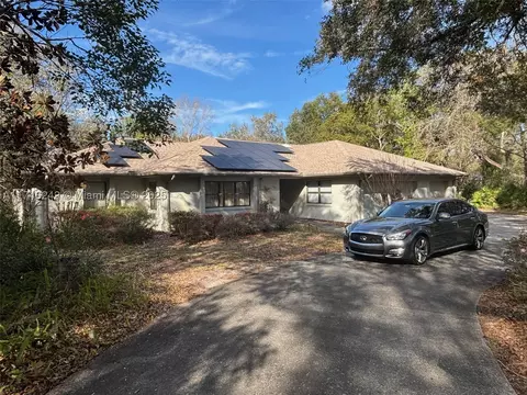 3737 Country Oaks Ln, Lake Wales, FL 33898