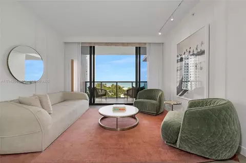 2201 Collins Ave #625, Miami Beach, FL 33139