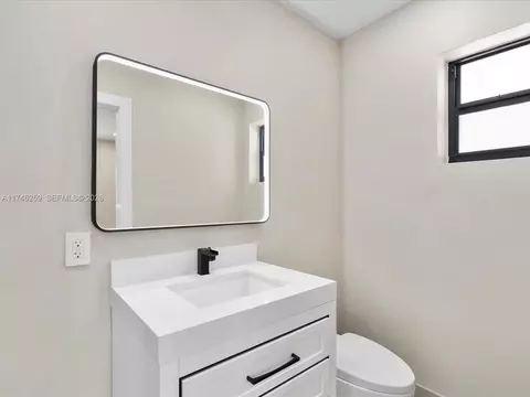 Bath - 9073 Dickens Ave, Surfside, FL 33154 photo 4 of 9