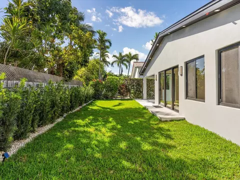 Exterior - 9073 Dickens Ave, Surfside, FL 33154 photo 6 of 12