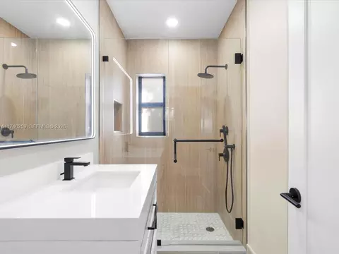 Bath - 9073 Dickens Ave, Surfside, FL 33154 photo 7 of 9