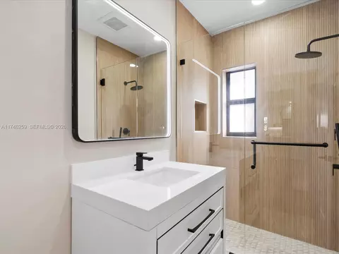 Bath - 9073 Dickens Ave, Surfside, FL 33154 photo 6 of 9