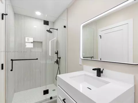 Bath - 9073 Dickens Ave, Surfside, FL 33154 photo 5 of 9