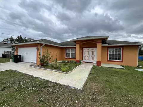 528 NW Placid Ave, Port Saint Lucie, FL 34983