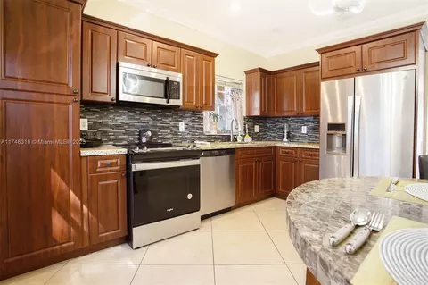 18051 SW 11th Ct, Pembroke Pines, FL 33029