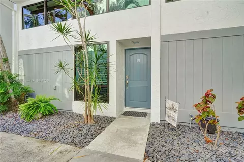 3900 NE 18th Ave #15C, Oakland Park, FL 33334