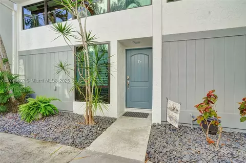 3900 NE 18th Ave #15C, Oakland Park, FL 33334