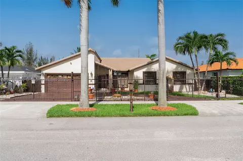 240 SW 136th Pl, Miami, FL 33184