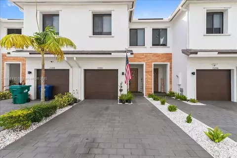 23300 SW 110th Ct, Homestead, FL 33032