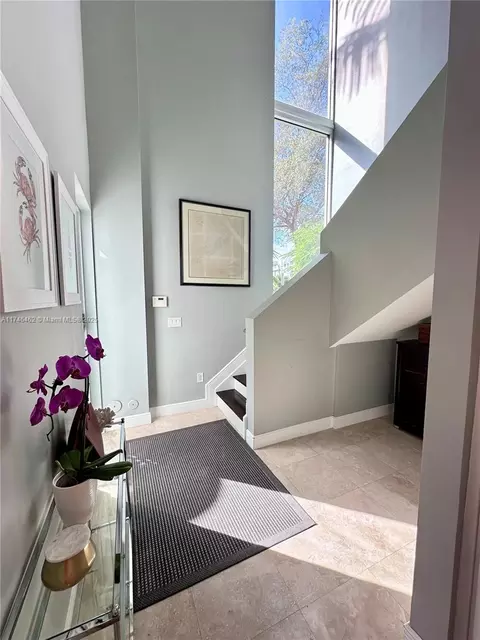 317 NE 7th St #317, Fort Lauderdale, FL 33304