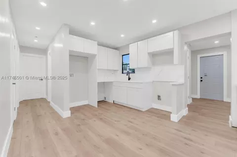 3430 NW 171 St, Miami Gardens, FL 33056