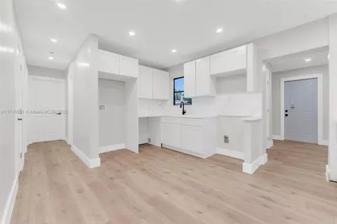 3430 NW 171 St, Miami Gardens, FL 33056