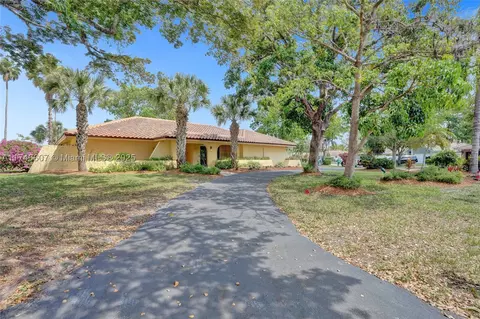 11033 NW 17th Pl, Coral Springs, FL 33071