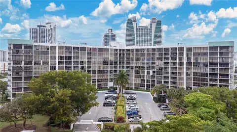 400 Leslie Dr #603, Hallandale Beach, FL 33009