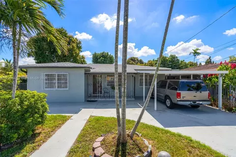 610 W 15th St, Hialeah, FL 33010 photo 1