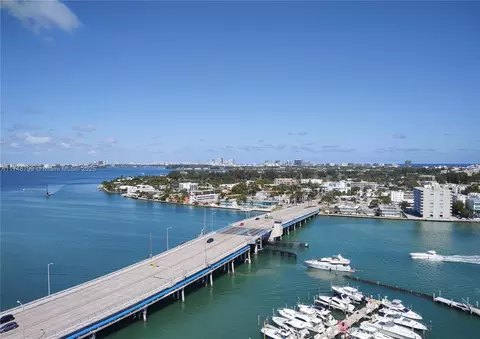 7601 E Treasure Dr #2017, North Bay Village, FL 33141