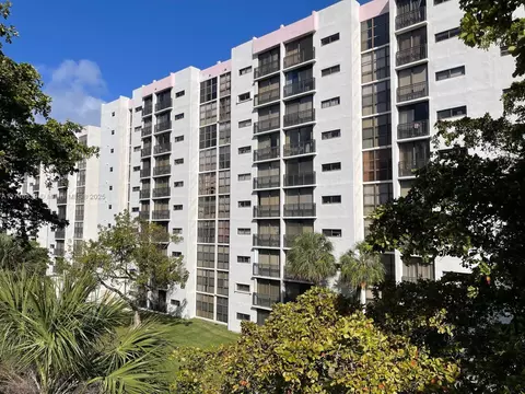 17011 N Bay Rd #507, Sunny Isles Beach, FL 33160