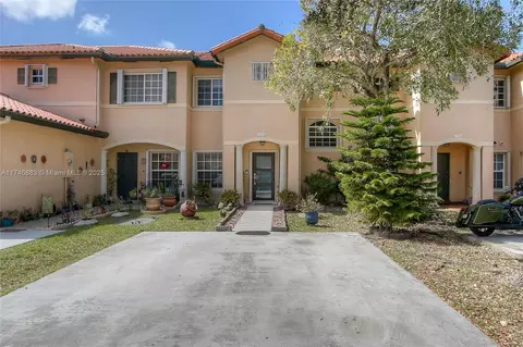 3794 SW 152nd Pl, Miami, FL 33185