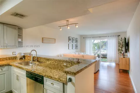 5000 NW 79th Ave #208, Doral, FL 33166