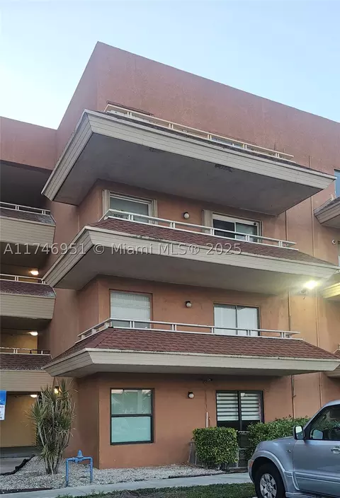 17530 NW 68th Ave #C2001, Hialeah, FL 33015 photo 3
