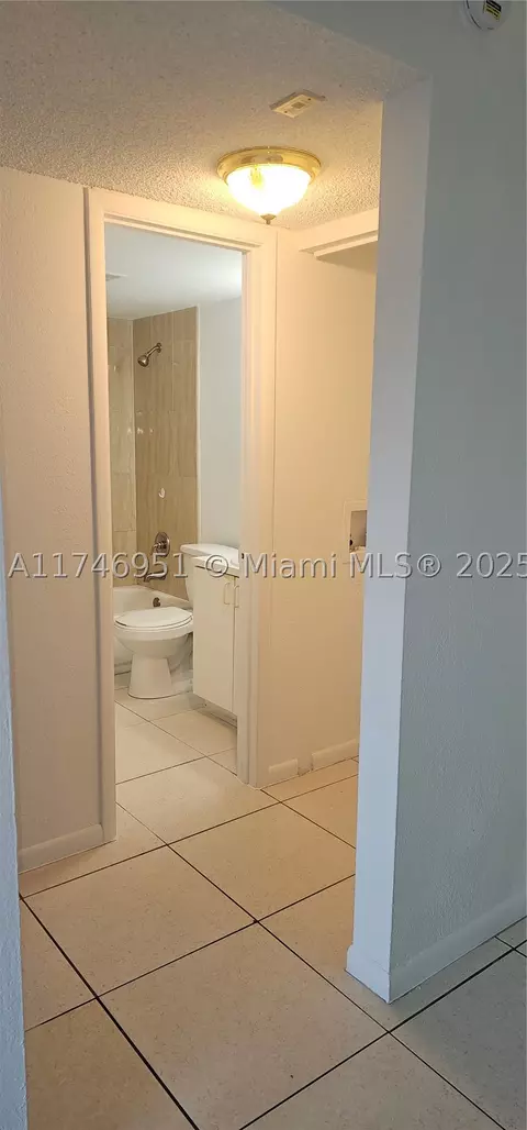 17530 NW 68th Ave #C2001, Hialeah, FL 33015 photo 9
