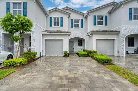 2608 SE 10th St, Homestead, FL 33035