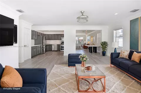 1011 N 14th Ave, Hollywood, FL 33020