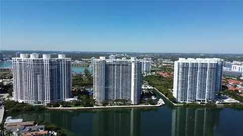 7000 Island Blvd #905, Aventura, FL 33160