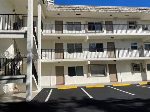 4143 N Ocean Blvd #108, Fort Lauderdale, FL 33308