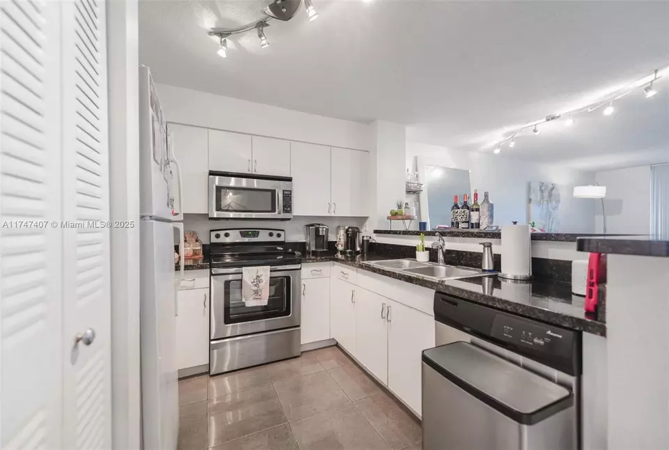  4350 NW 107th Ave #208, Doral, FL 33178 photo 9