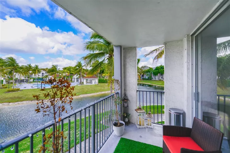  4350 NW 107th Ave #208, Doral, FL 33178 photo 3