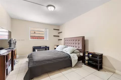 9960 SW 88th St #614-6, Miami, FL 33176