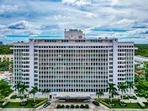 700 Biltmore Way #802, Coral Gables, FL 33134