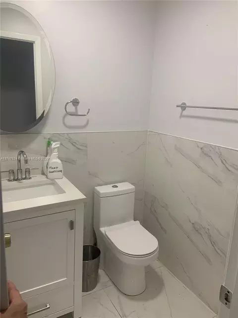 Other - 806 W 73rd Pl, Hialeah, FL 33014 photo 1 of 10