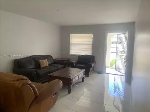 Living - 806 W 73rd Pl, Hialeah, FL 33014 photo 1 of 3
