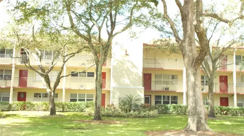 200 SW 132nd Way #109L, Pembroke Pines, FL 33027