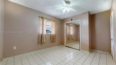 721 SE 4th Pl, Hialeah, FL 33010 photo 17
