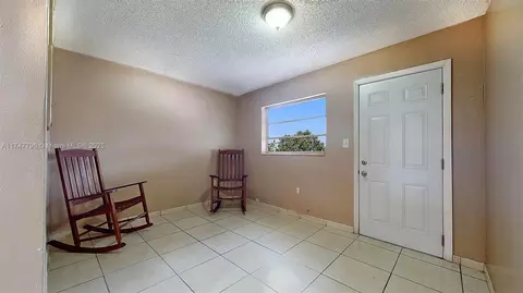 721 SE 4th Pl, Hialeah, FL 33010 photo 10