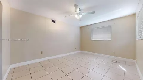 721 SE 4th Pl, Hialeah, FL 33010 photo 27