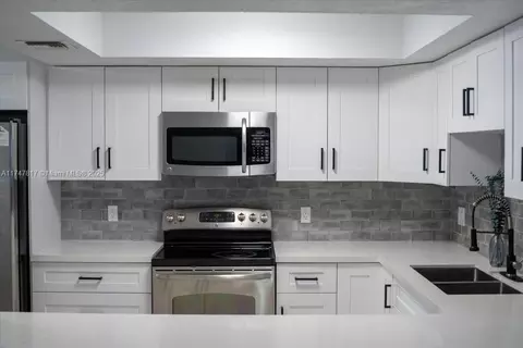 14402 SW 142nd Ct #14402, Miami, FL 33186