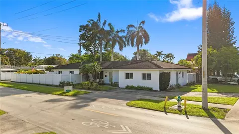 1110 S 14th Ave, Hollywood, FL 33020