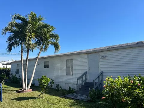 35250 SW 177th UNIT 34, Homestead, FL 33034