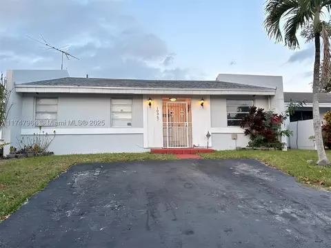 10367 SW 207th Ln #0, Cutler Bay, FL 33189